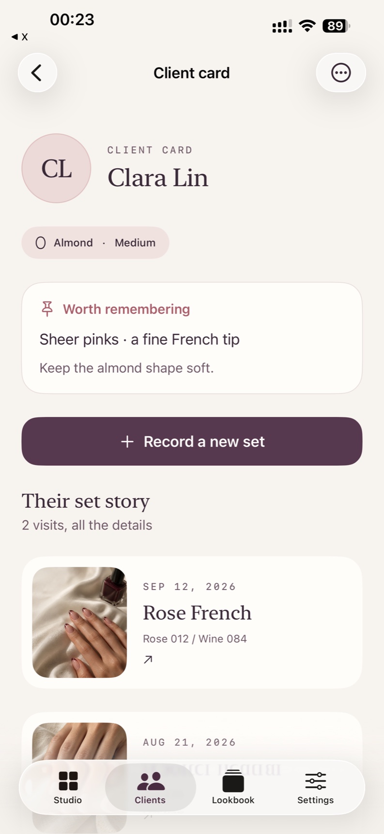 SetMuse client card with preferences and saved visit photos